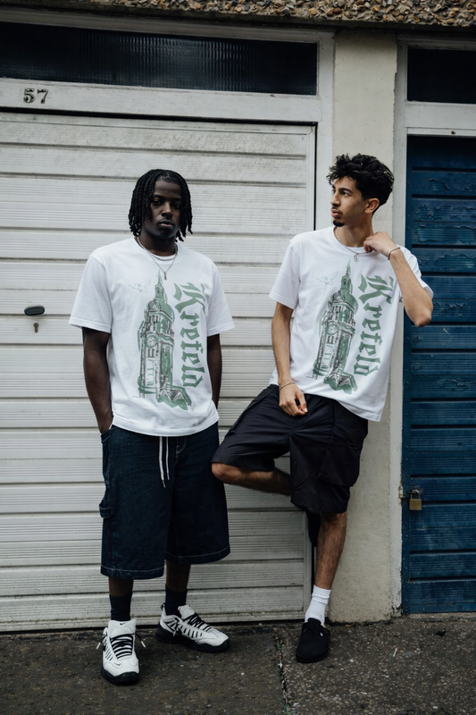 Krefeld T-Shirt „Bahnhof Tower“ – Urban Illustration Tee | Krefeld.Original